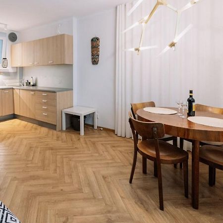 Stadiumside Studio Lägenhet Bratislava Exteriör bild