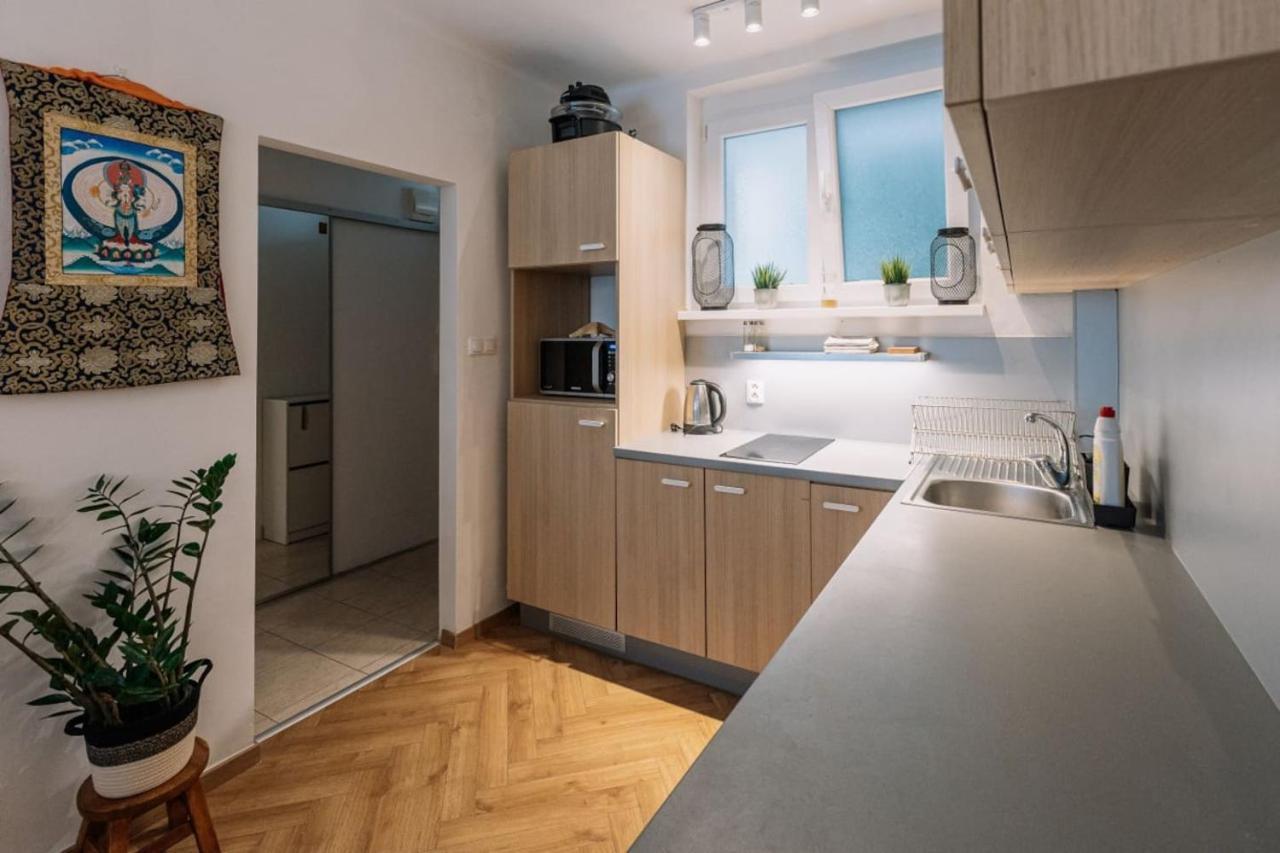 Stadiumside Studio Lägenhet Bratislava Exteriör bild