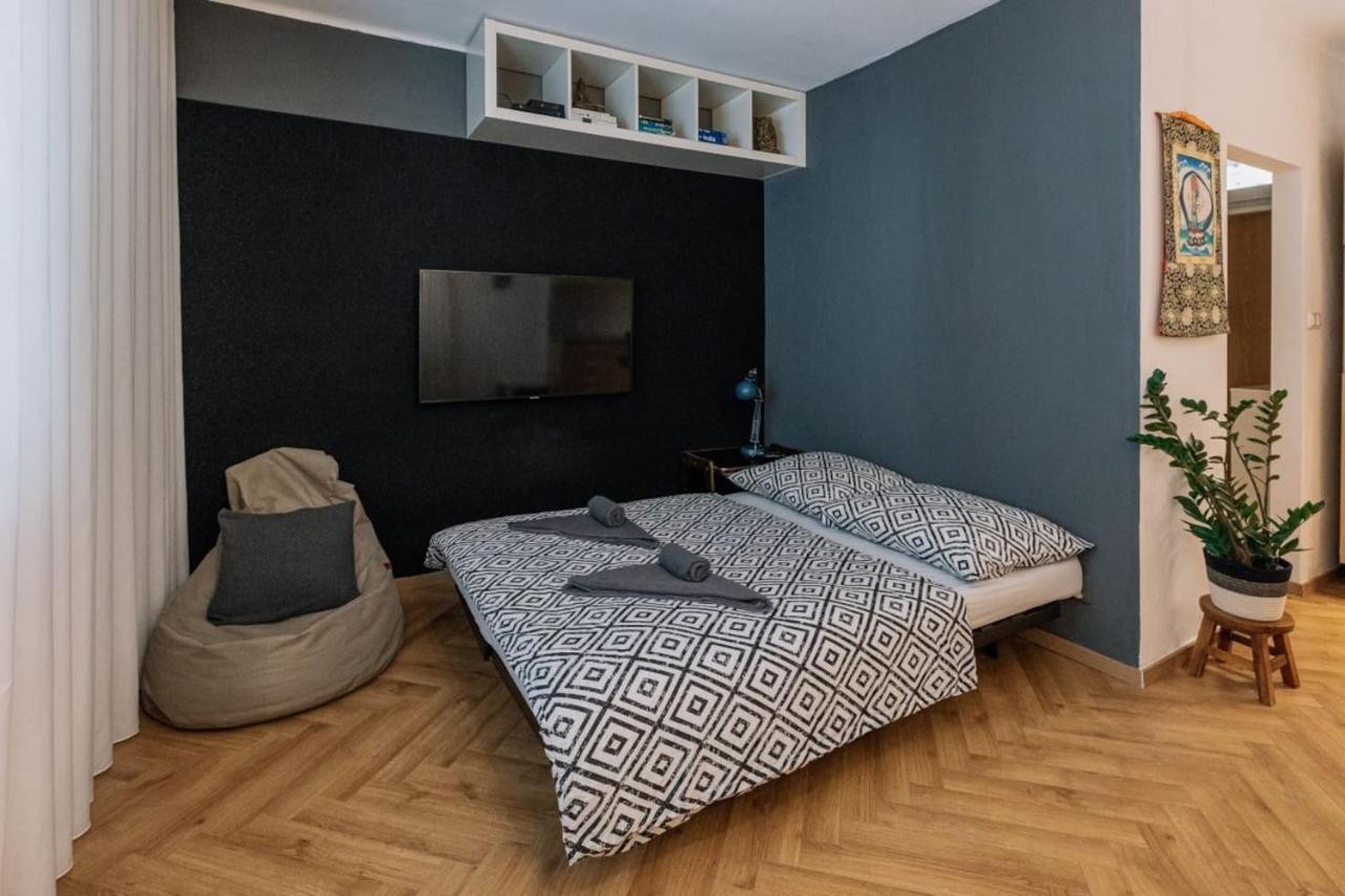Stadiumside Studio Lägenhet Bratislava Exteriör bild